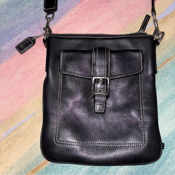 Coach Runway Black Leather Crossbody Messenger Bag Purse - Picture 1 of 10